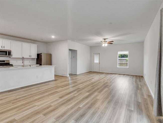 Building Photo - 13305 Dalvay Beach Dr