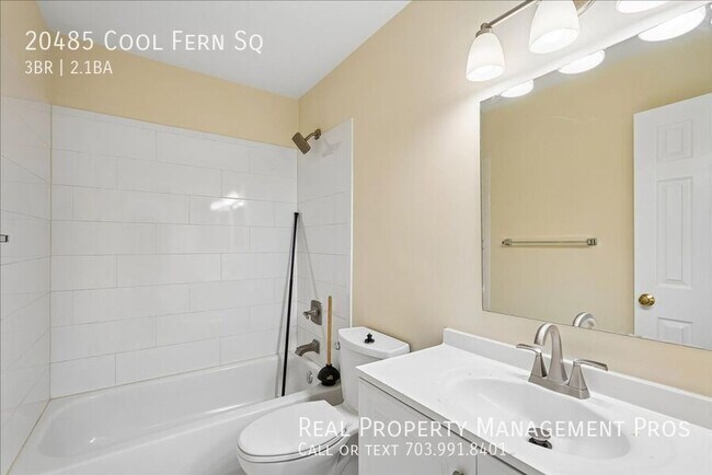 Building Photo - 20485 Cool Fern Square