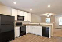 Building Photo - Newer Townhome for Lease – 2 Primary Suites + Open Layout