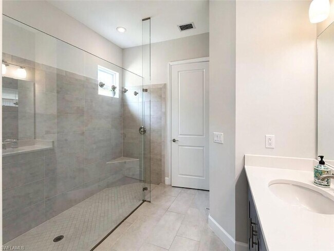 Building Photo - 8174 Lucello Ter S