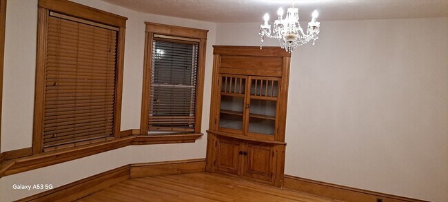 Building Photo - 24 Clearview Ave