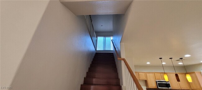 Building Photo - 8198 Rock Meadows Dr