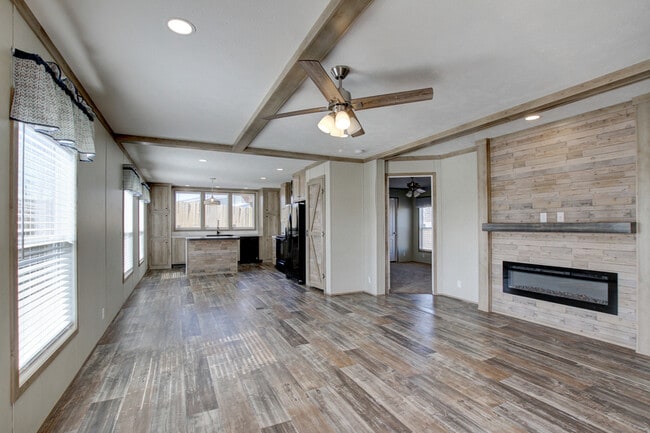 Building Photo - 295 Seay Rd