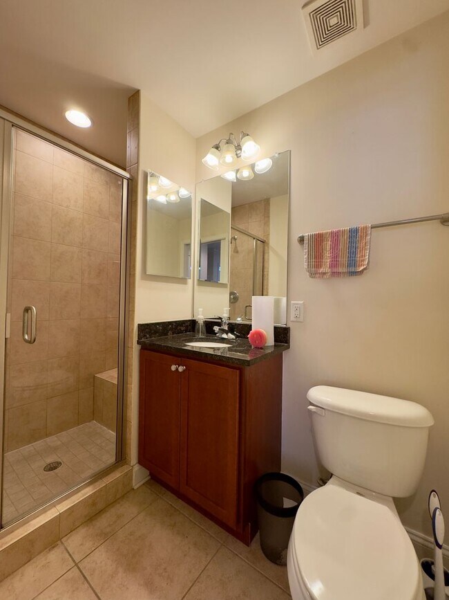 Building Photo - Charming 2 Bedroom/2 Bathroom Townhome near Patterson Park, Baltimore, MD!