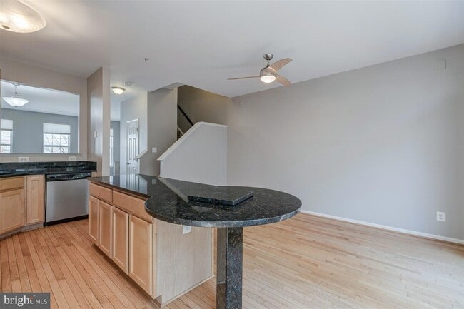 Building Photo - 5140 Donovan Dr