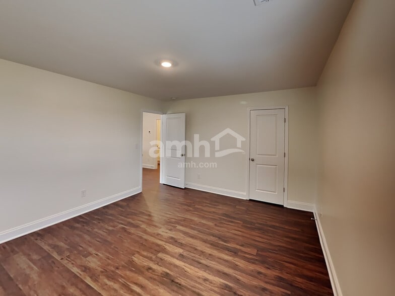 Building Photo - 3910 Dignity Ct