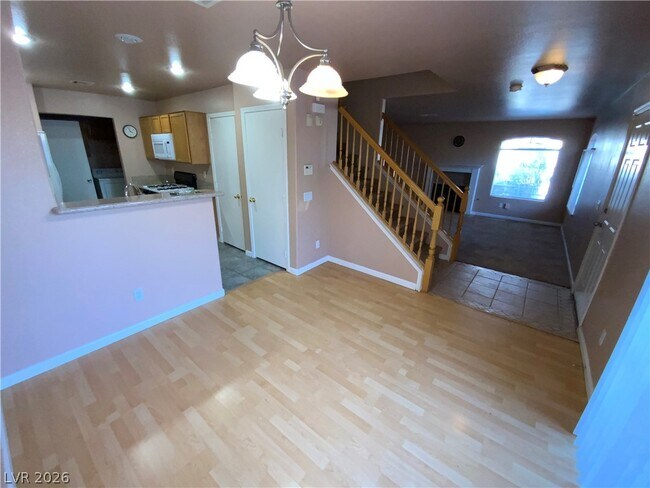 Building Photo - 3950 Starfield Ln