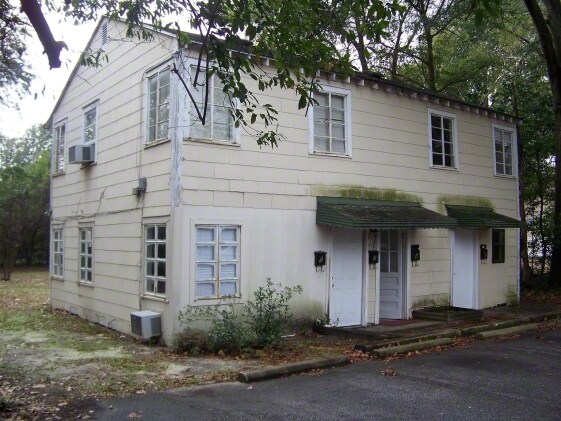 Building Photo - 2352 Wrightsboro Rd