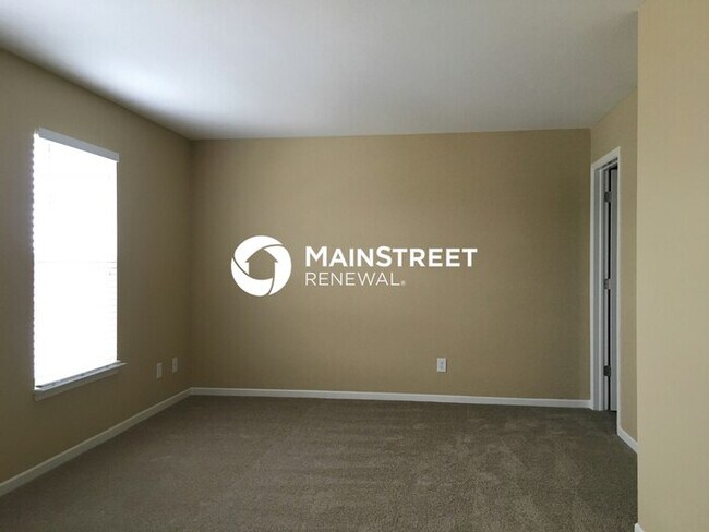 Building Photo - 4 Bedroom Pet-Friendly Home in Indianapoli...