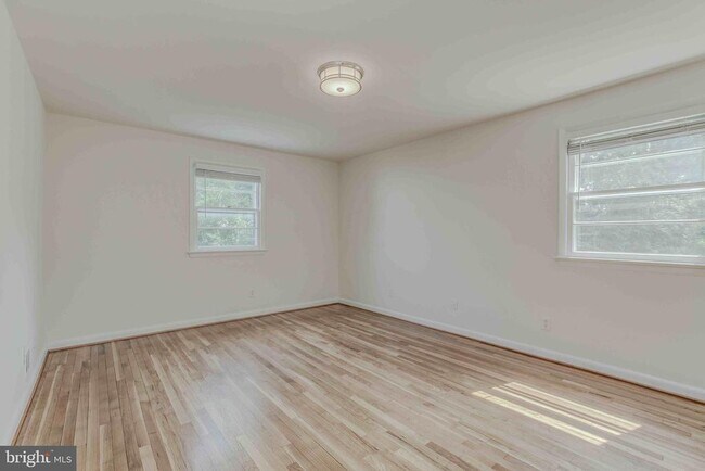 Building Photo - 9703 Stoneham Terrace