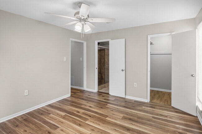 Building Photo - 10530 Cross Fox Ln