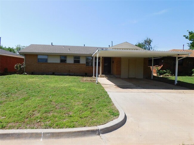 Building Photo - 728 SW 1st St