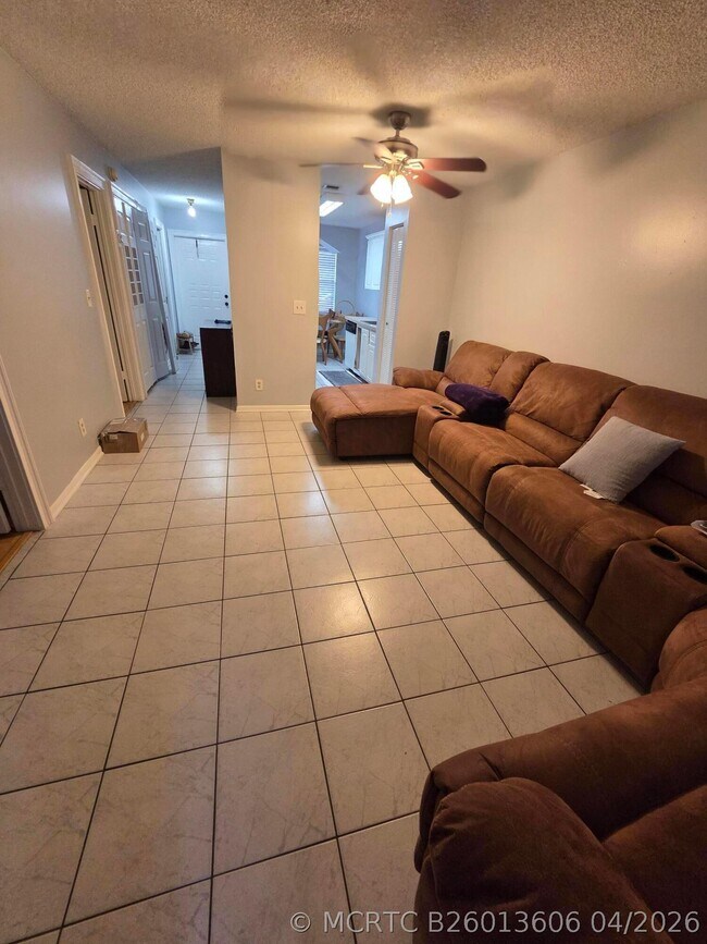 Building Photo - 1351 NW 94th Way