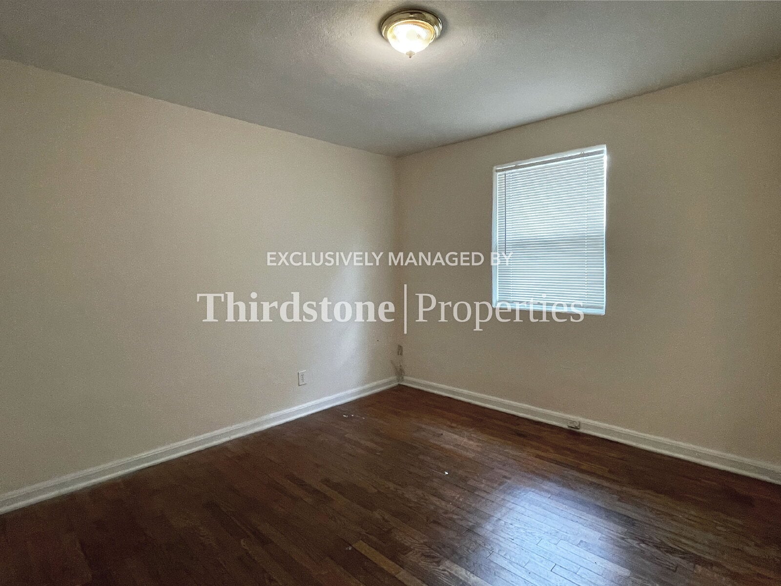 Building Photo - 485 E 44th St