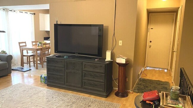 Building Photo - 322 Inverrary Ln