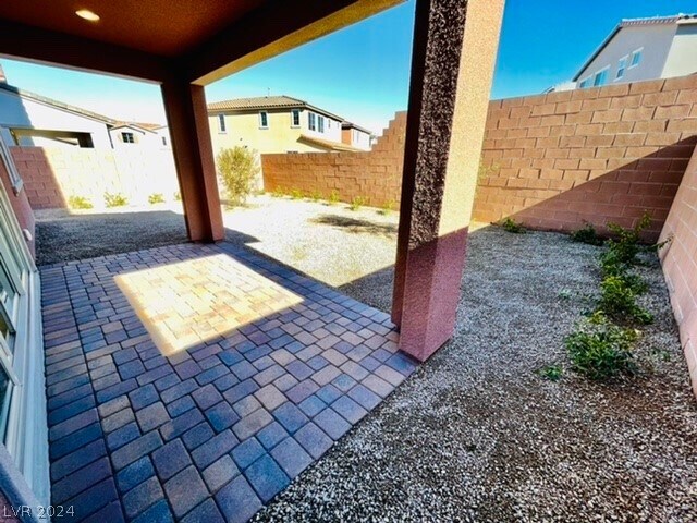 Building Photo - 72 Verde Rosa Dr