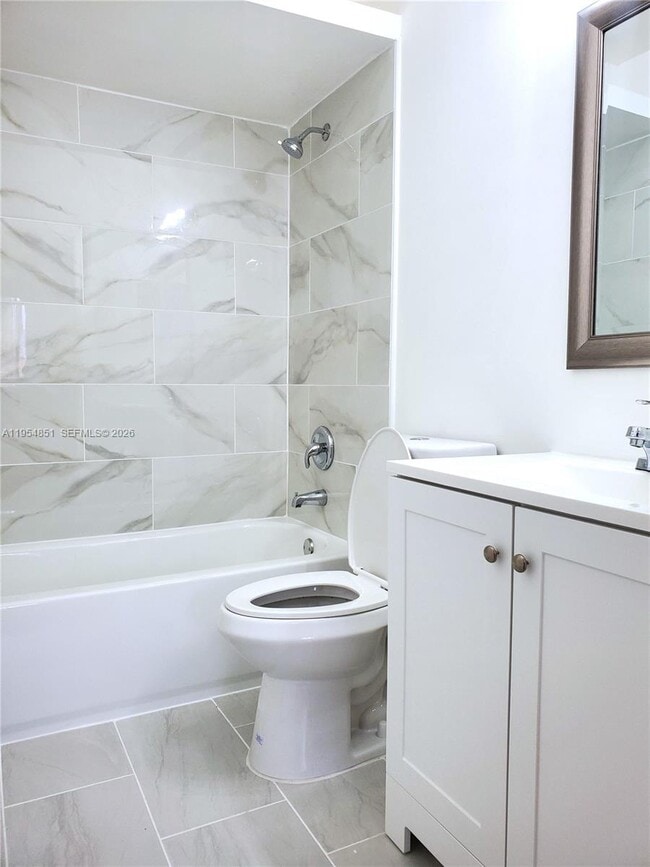 Building Photo - 120 SW 109th Ave