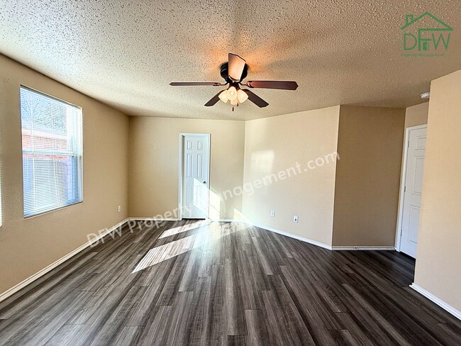 Building Photo - 2-Story 4 BR Home with Large Backyard & Game Room