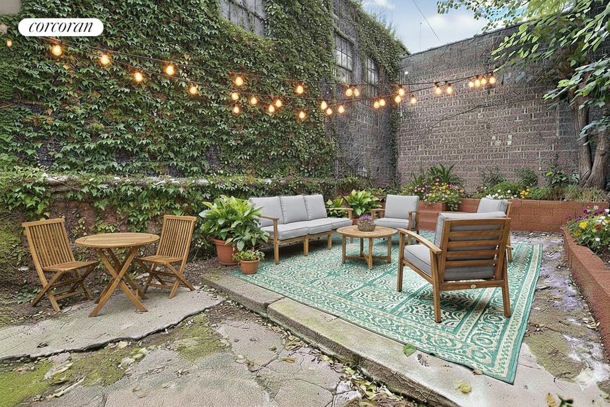 Building Photo - 308 3rd Ave