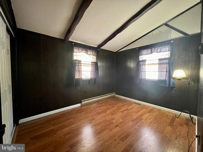 Building Photo - 117 Audubon Rd