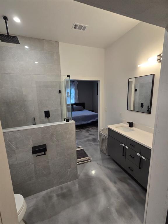 Building Photo - 724 Ramsey Ave