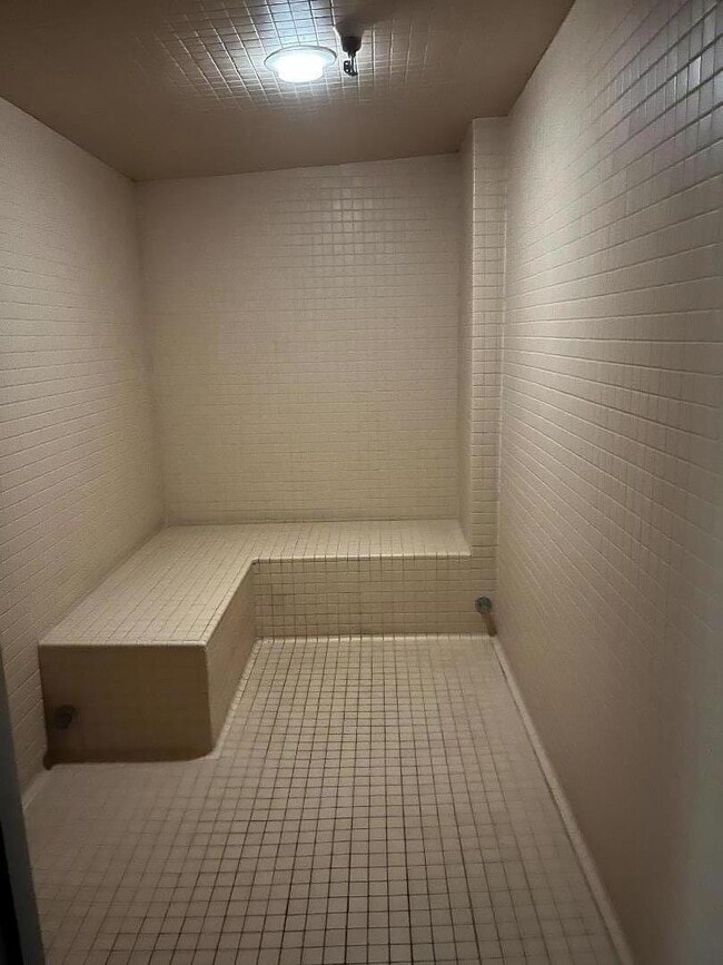 Building Photo - 550 Ortega Ave