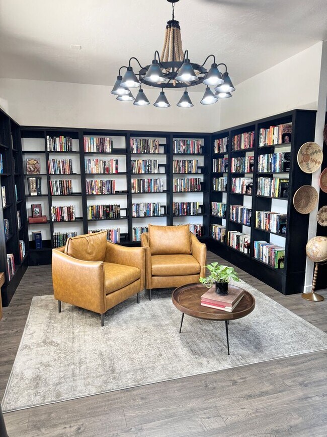 Building Photo - Amazing 2 Bedroom/2 Bath Condo!  Top Level Corner Unit with Spectacular Amenities!