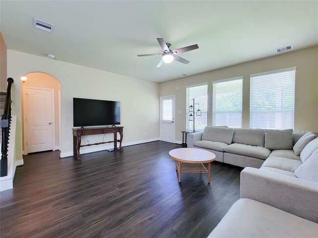 Building Photo - 3430 Hughes Mdw Wy
