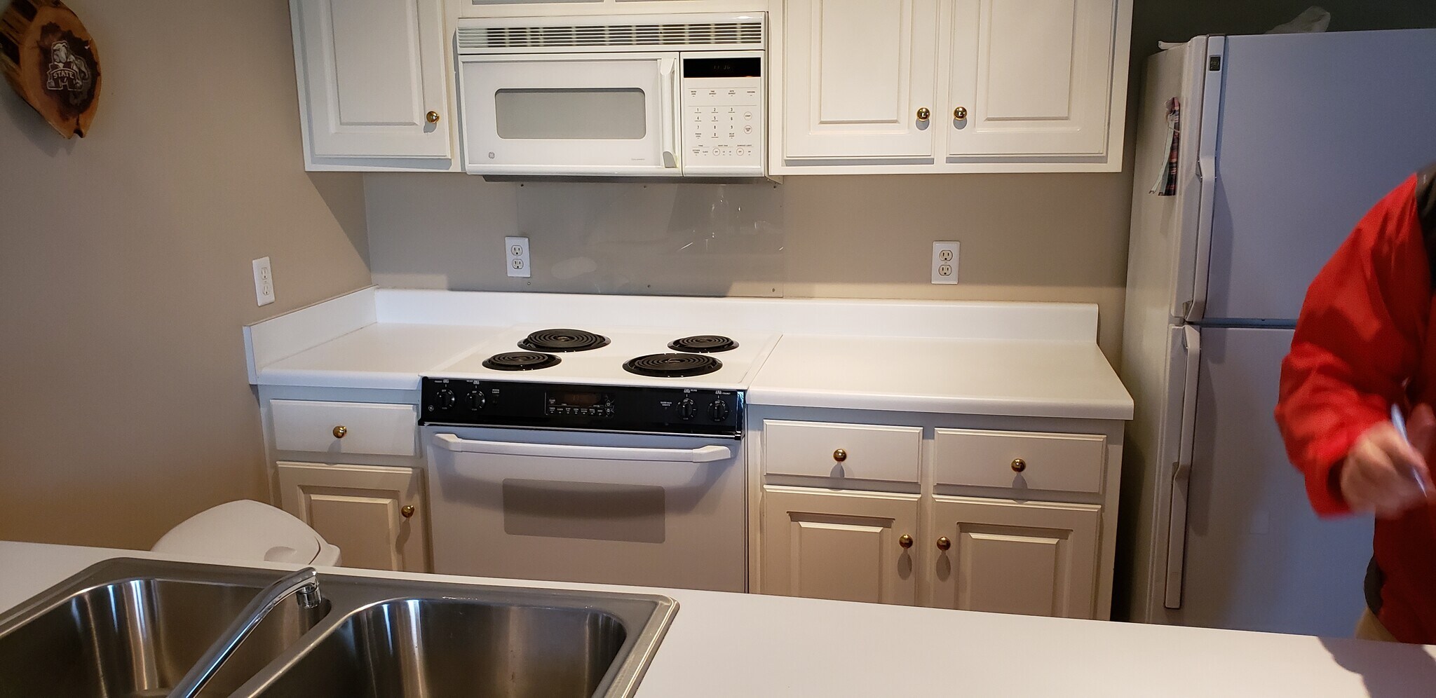 Building Photo - 1064 N Montgomery St