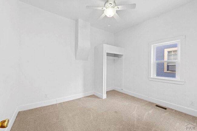 Building Photo - ALL PROSPECTIVE TENANTS MUST SUBMIT A $58 ...