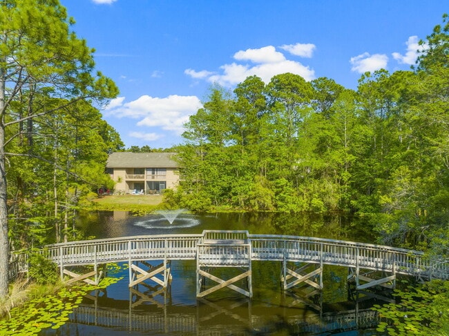 Building Photo - 100 N Myrtle Dr