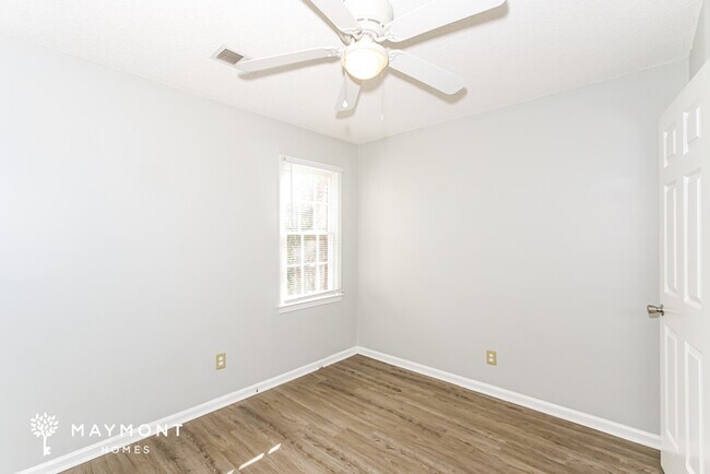 Building Photo - Classic 3-bedroom Home in Irmo, SC