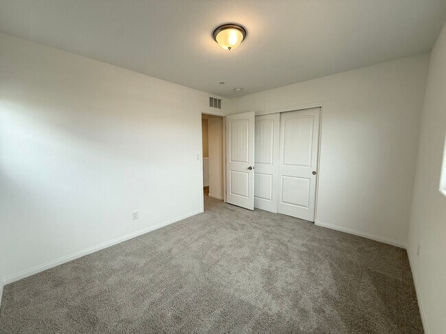 Building Photo - Brand-New 4-Bedroom Home in Cadence with Mountain Views & Modern Upgrades