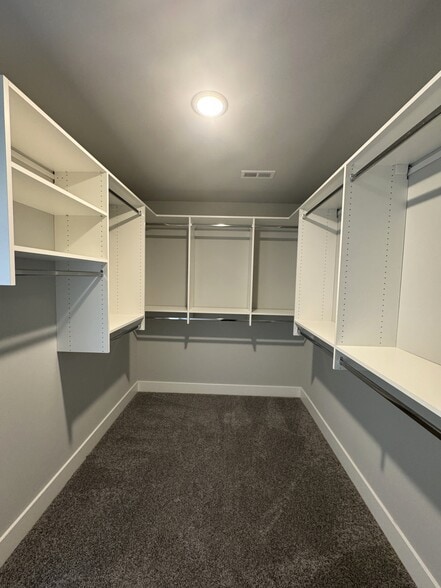 Building Photo - 2798 Endive Dr