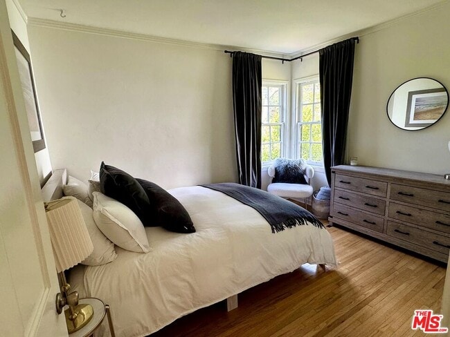 Building Photo - 2828 Laurel Canyon Pl