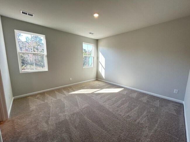 Building Photo - 762 Sturdy Root Pl