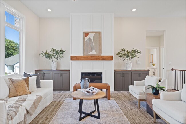 Building Photo - 5201 Buttercup Dr