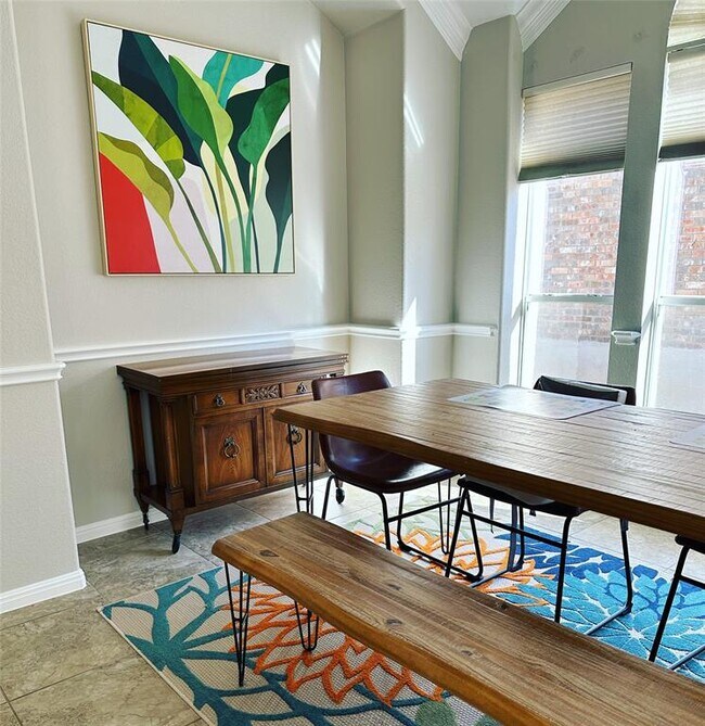 Building Photo - 10024 Lisi Anne Dr