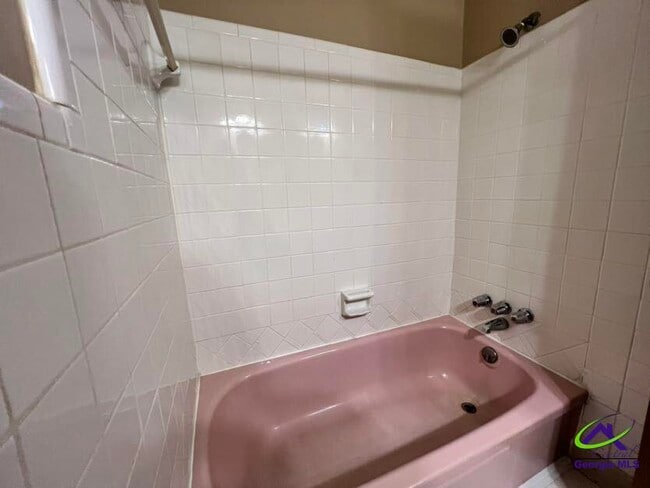 Building Photo - 609 Arrowhead Trl