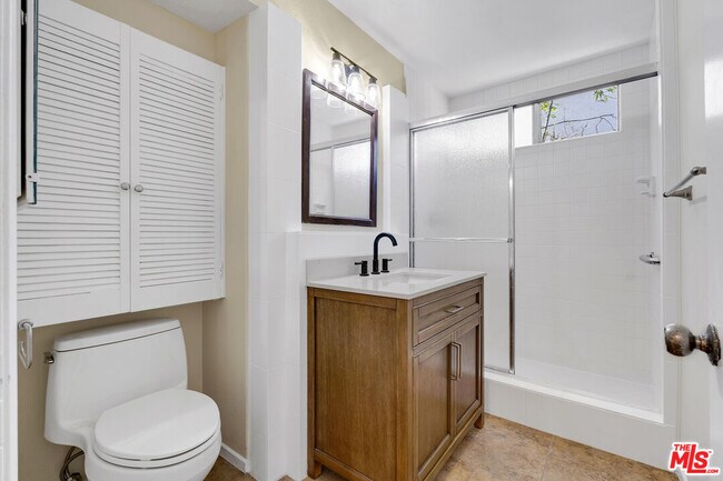 Building Photo - 26572 Academy Dr