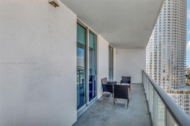 Building Photo - 185 SW 7th St