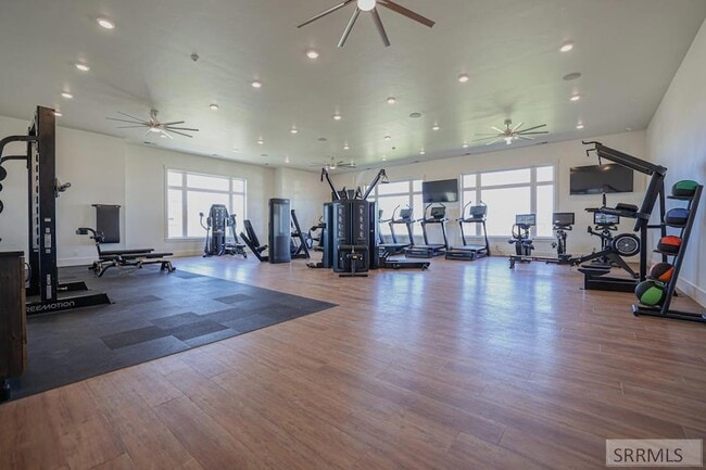 Building Photo - 651 S 2400 W