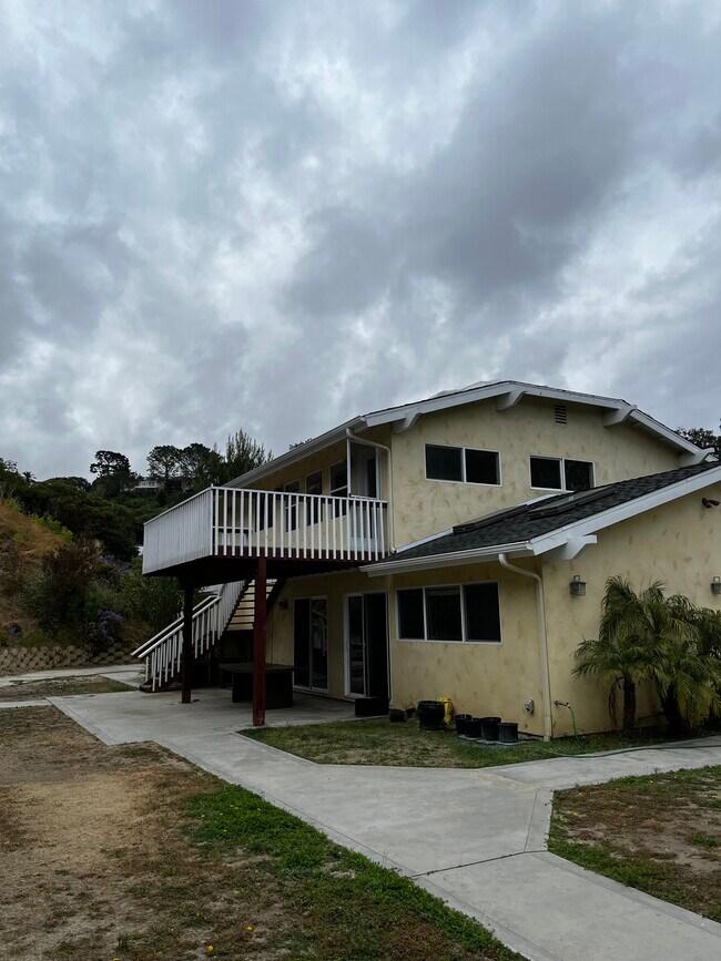 Building Photo - 1790 Nautilus St