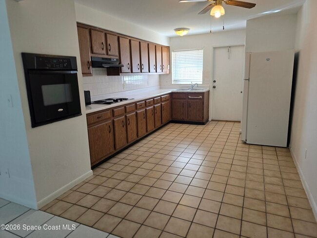 Building Photo - 95 Lucas Rd