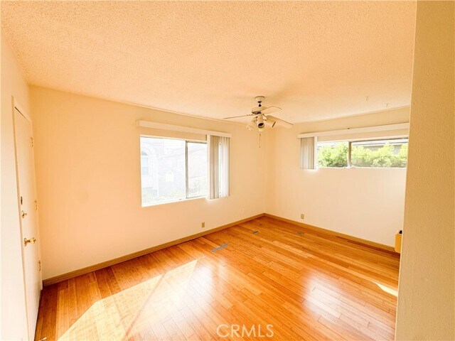 Building Photo - 2010 Manhattan Beach Blvd