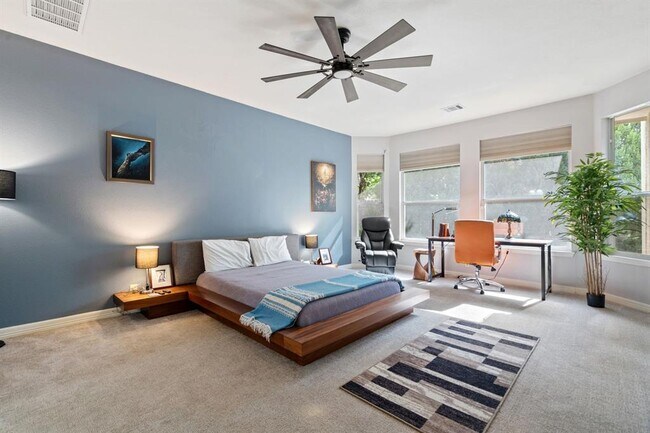 Building Photo - 2812 Cascade Falls Dr
