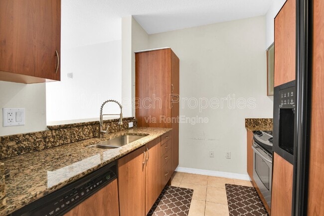 Building Photo - 233 S Federal Hwy