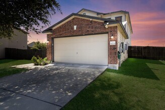 Building Photo - *FIRST MONTH FREE, IF MOVED IN BY 12/31/25*