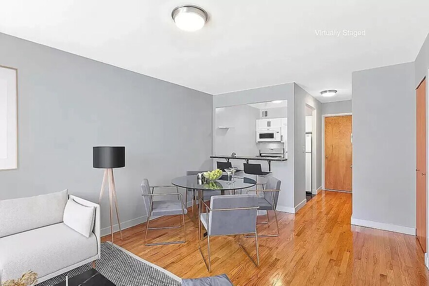 Building Photo - 54 Spring St