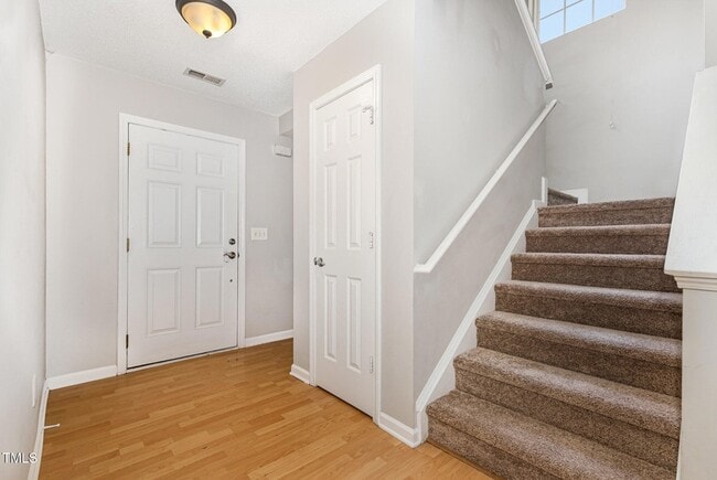 Building Photo - 128 Georgetowne Dr